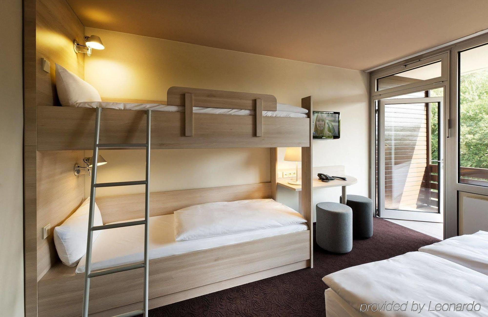 Serways Hotel Heiligenroth Bagian luar foto